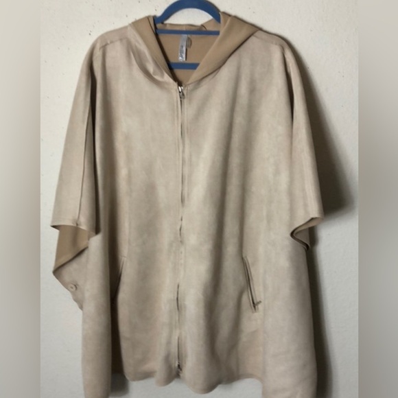Milla Faux Suede Hoodie Cape zipper front and pockets - Picture 1 of 14